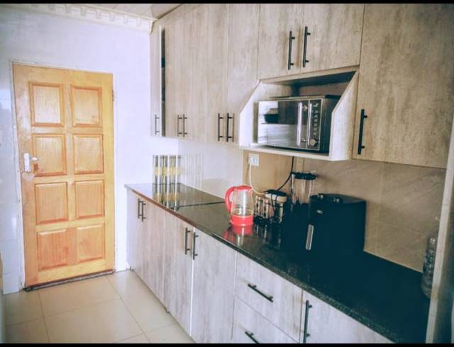 2 BEDROOM TOWNHOUSE FOR SALE IN PROTEA GLEN